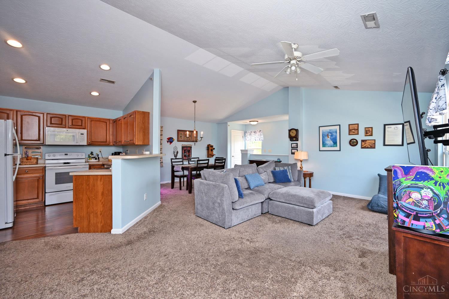 1064 Heritage Green Drive, Monroe, OH, 45050 — photo 10