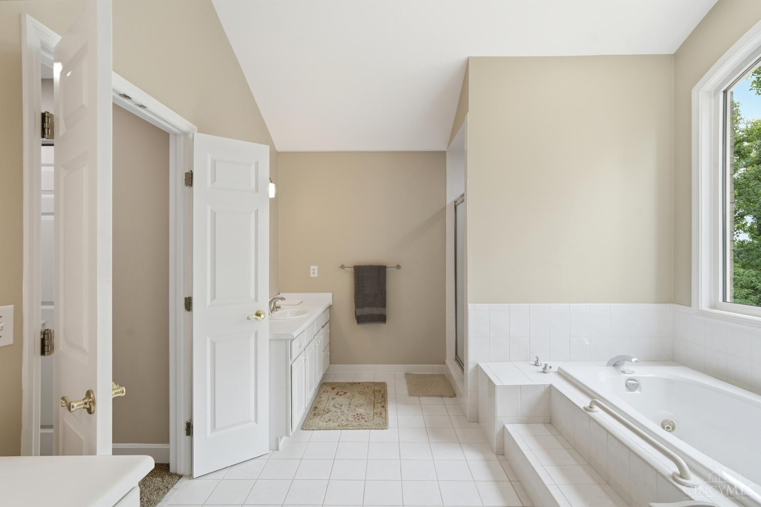 795 Windings Lane, Cincinnati, OH, 45220 — photo 37