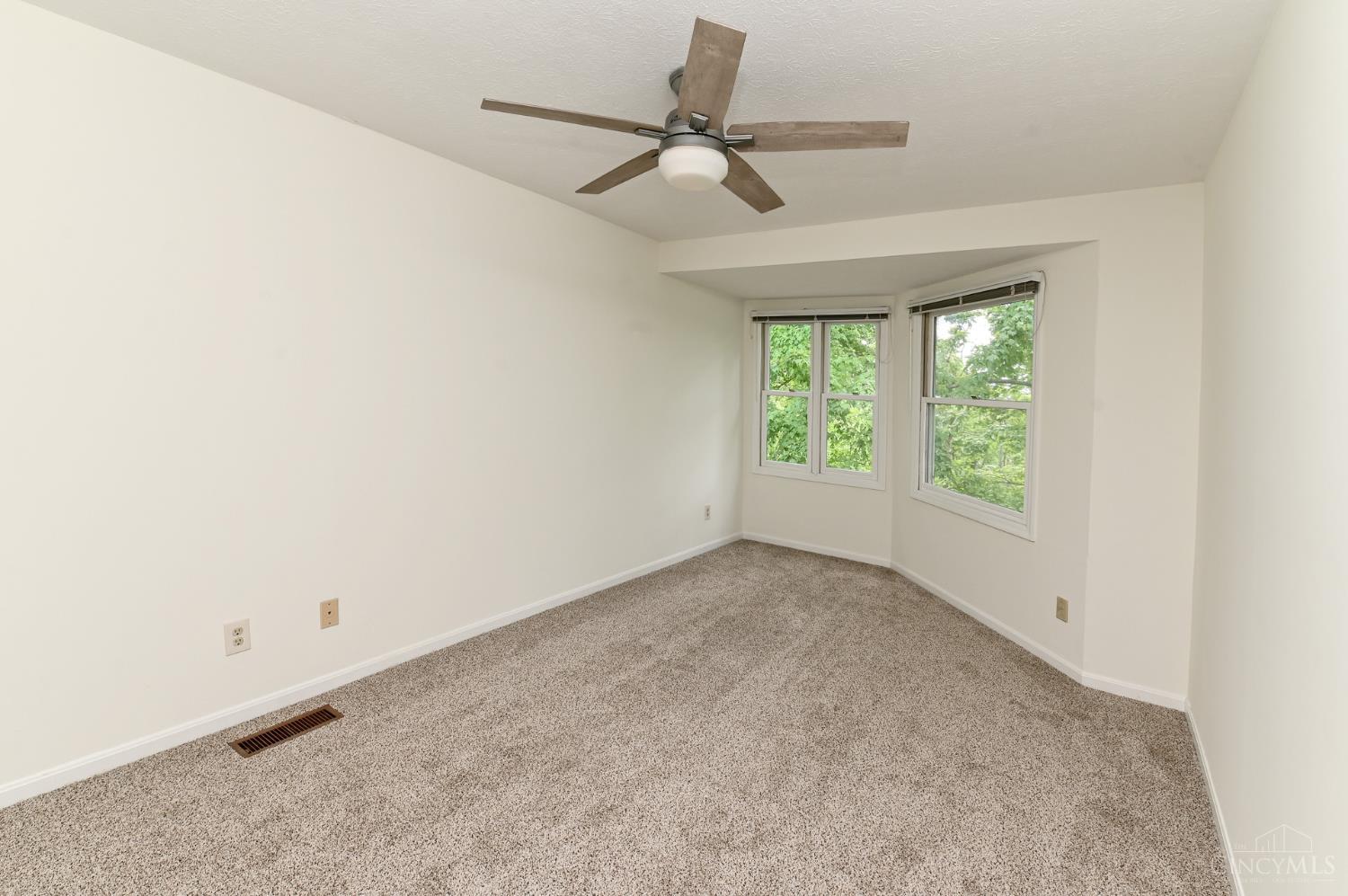 11528 Symmes Gate Lane, Symmes Twp, OH, 45249 — photo 16