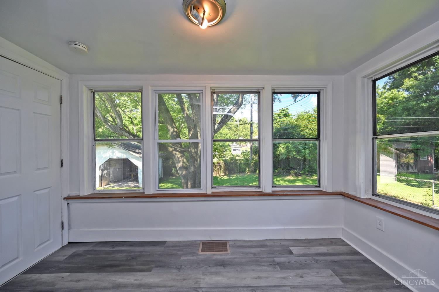 121 West End Avenue, Jefferson Twp, OH, 45417 — photo 17