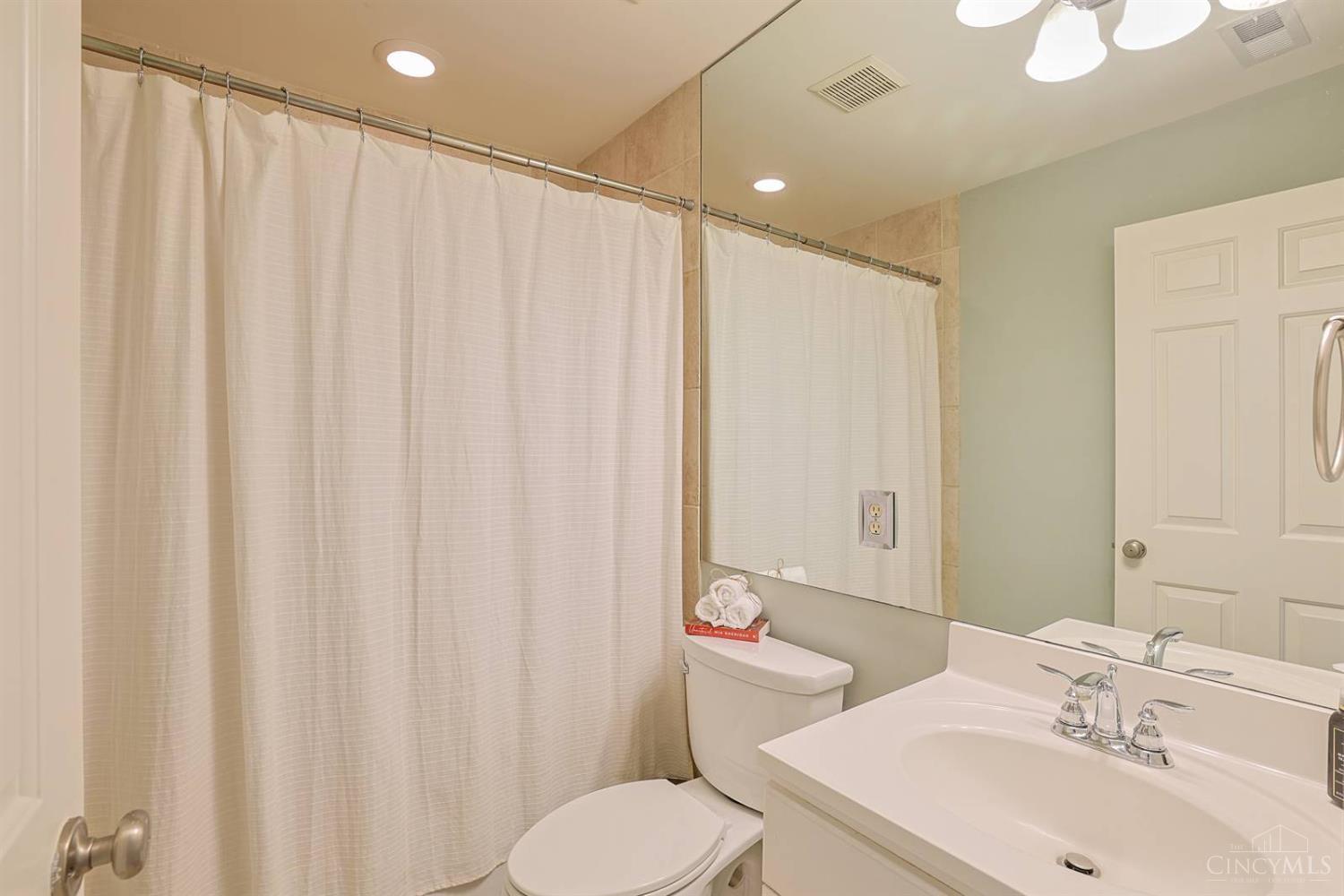 7940 Shawnee Run Road, Indian Hill, OH, 45243 — photo 42