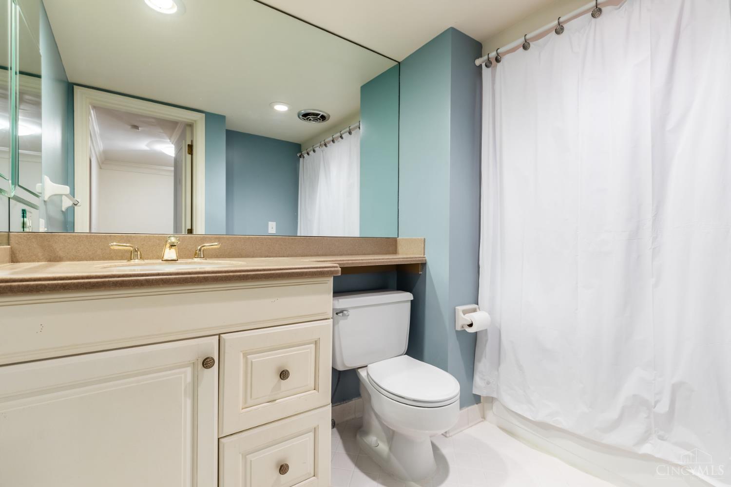 850 Van Dyke Avenue #2, Cincinnati, OH, 45226 — photo 31