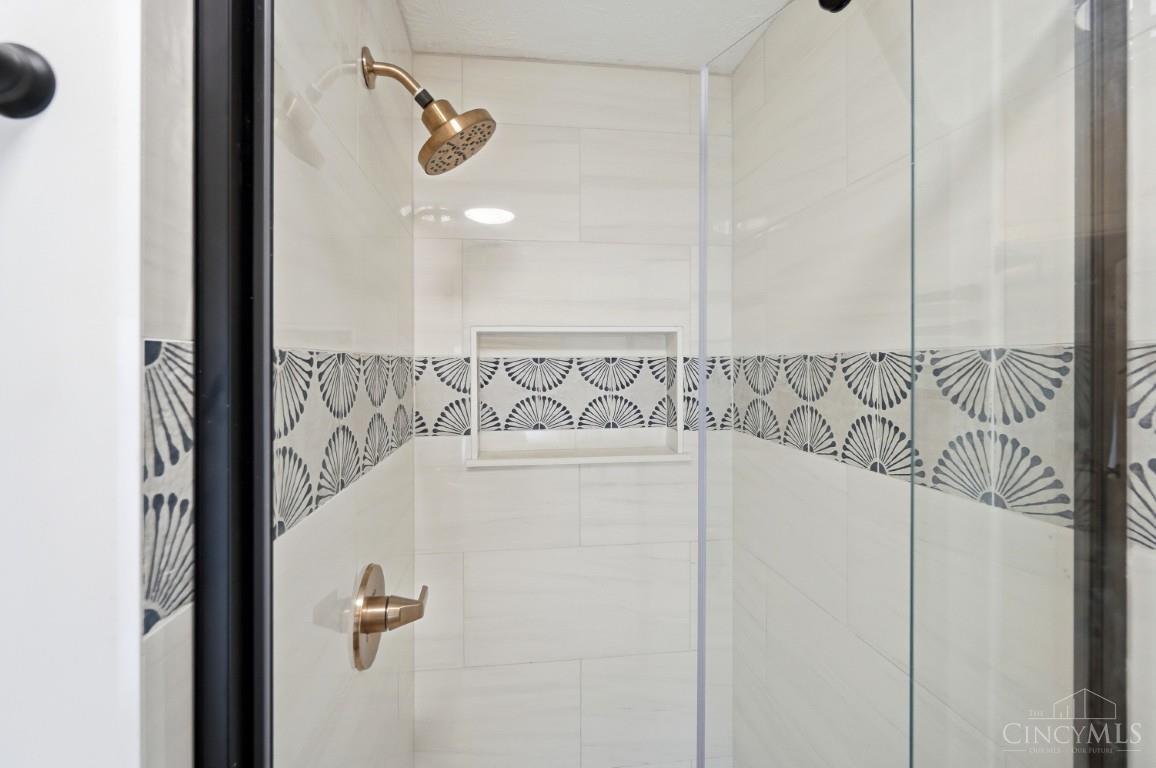 6629 Pin Oak Court, Deerfield Twp., OH, 45040 — photo 18