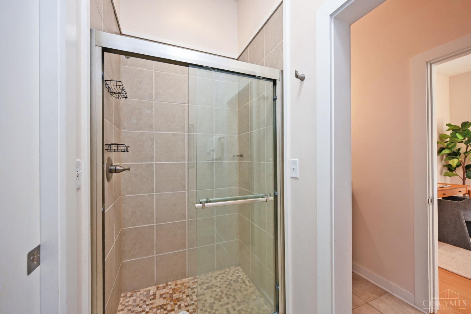 1150 Vine Street #12, Cincinnati, OH, 45202 — photo 17