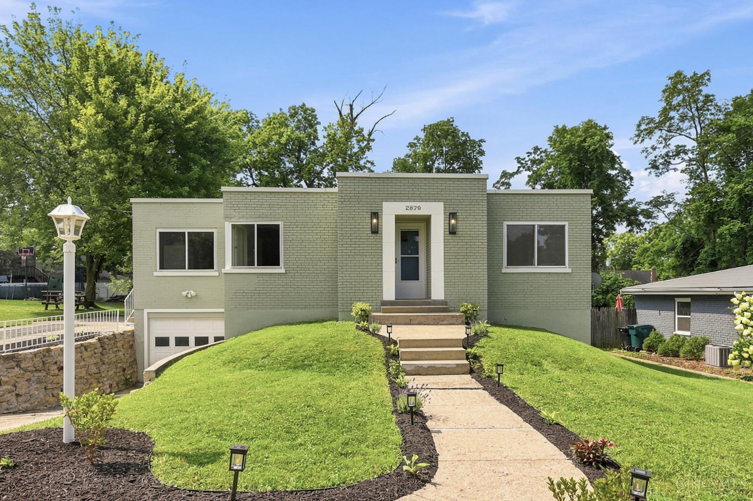 2879 St Catherine Place, Cincinnati, OH, 45211