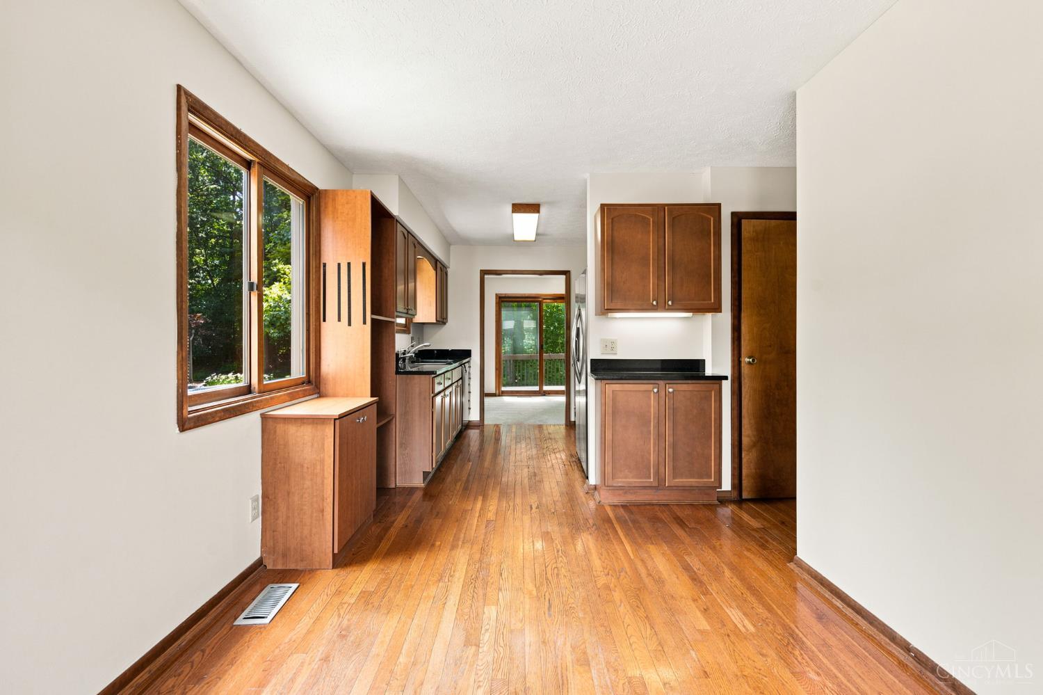 5317 Hickory Trail Lane, Blue Ash, OH, 45242 — photo 16