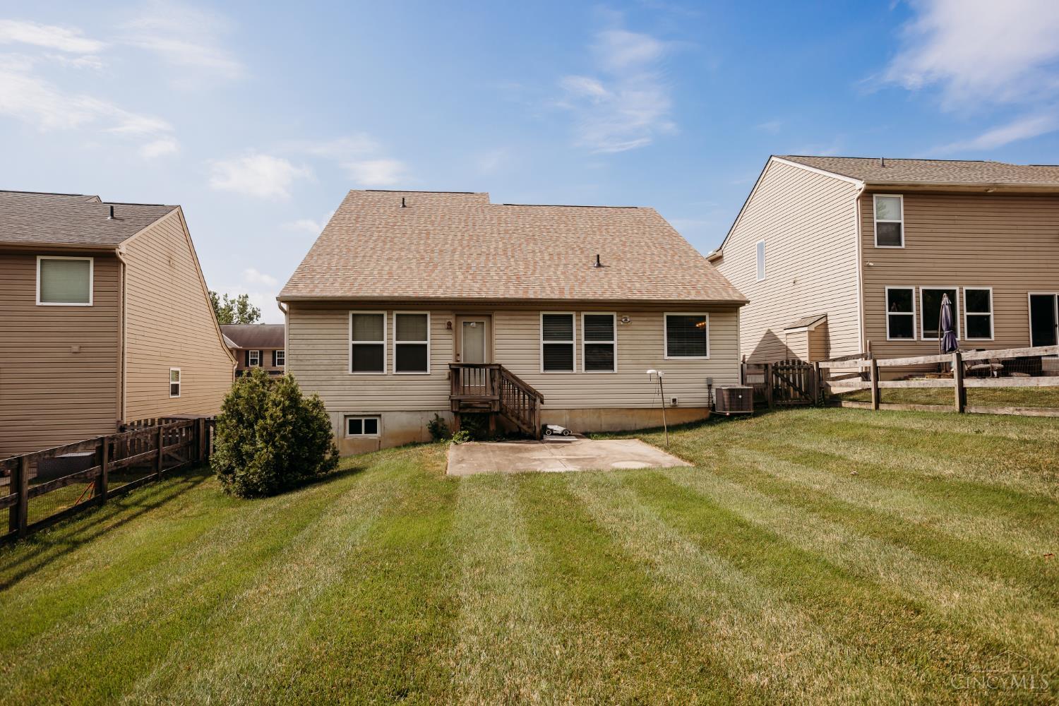 Homes for sale in Whitewater Twp, OH | 8828 Bluejay View Dr, Whitewater Twp, OH 45002 | MLS# 1886350