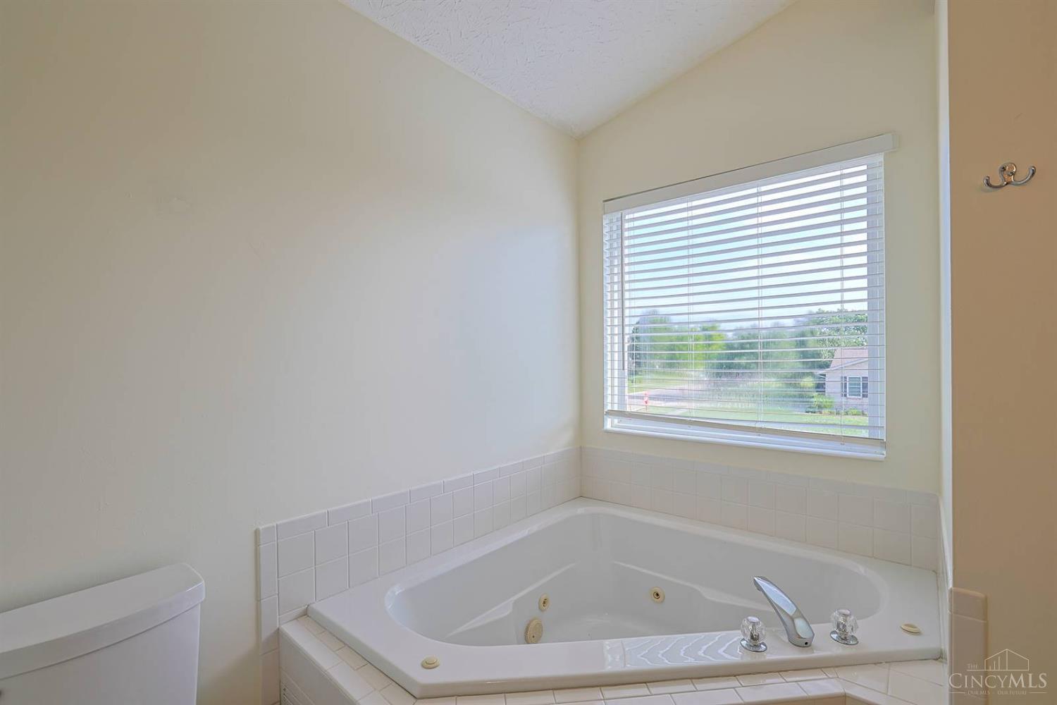 3789 Treadway Trail, Fairfield Twp, OH, 45011 — photo 27