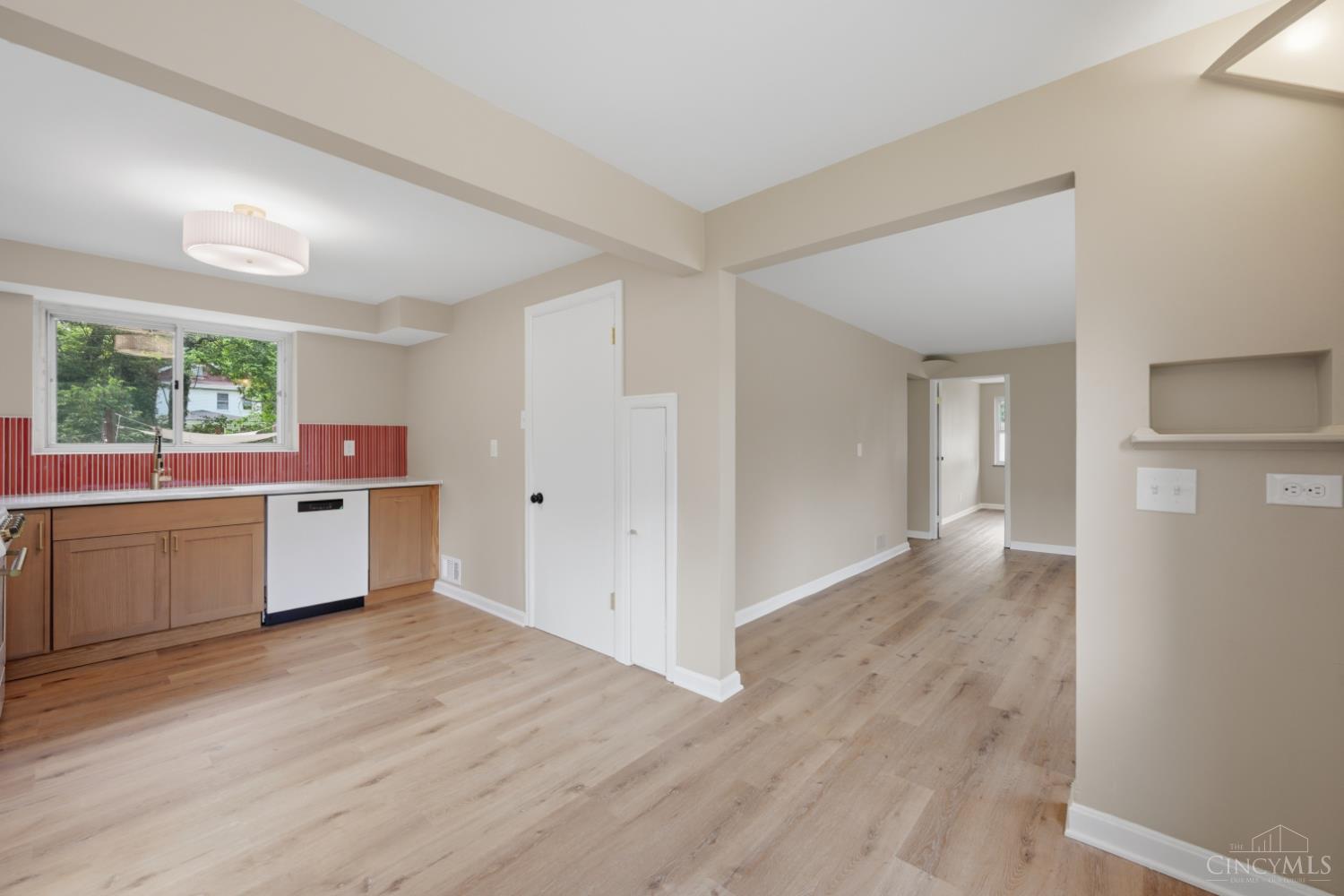 2879 St Catherine Place, Cincinnati, OH, 45211 — photo 9