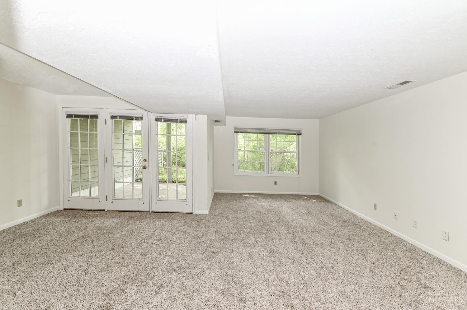 11528 Symmes Gate Lane, Symmes Twp, OH, 45249 — photo 21