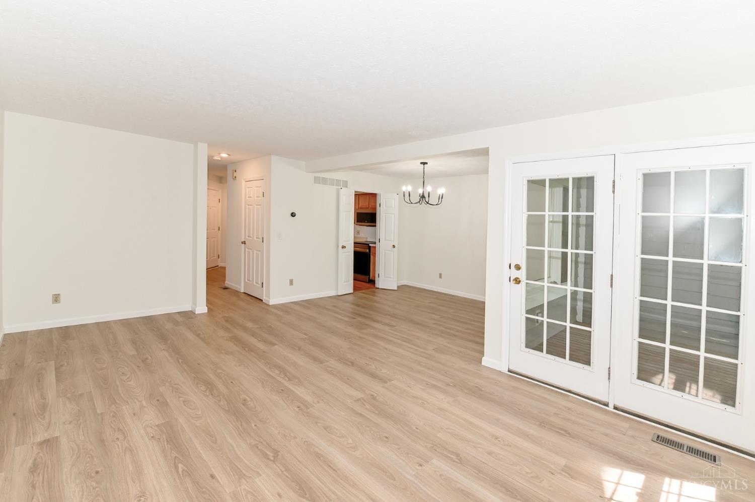 11528 Symmes Gate Lane, Symmes Twp, OH, 45249 — photo 3