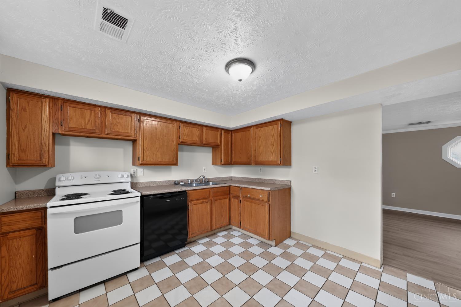 2743 Springdale Road, Colerain Twp, OH, 45251 — photo 13