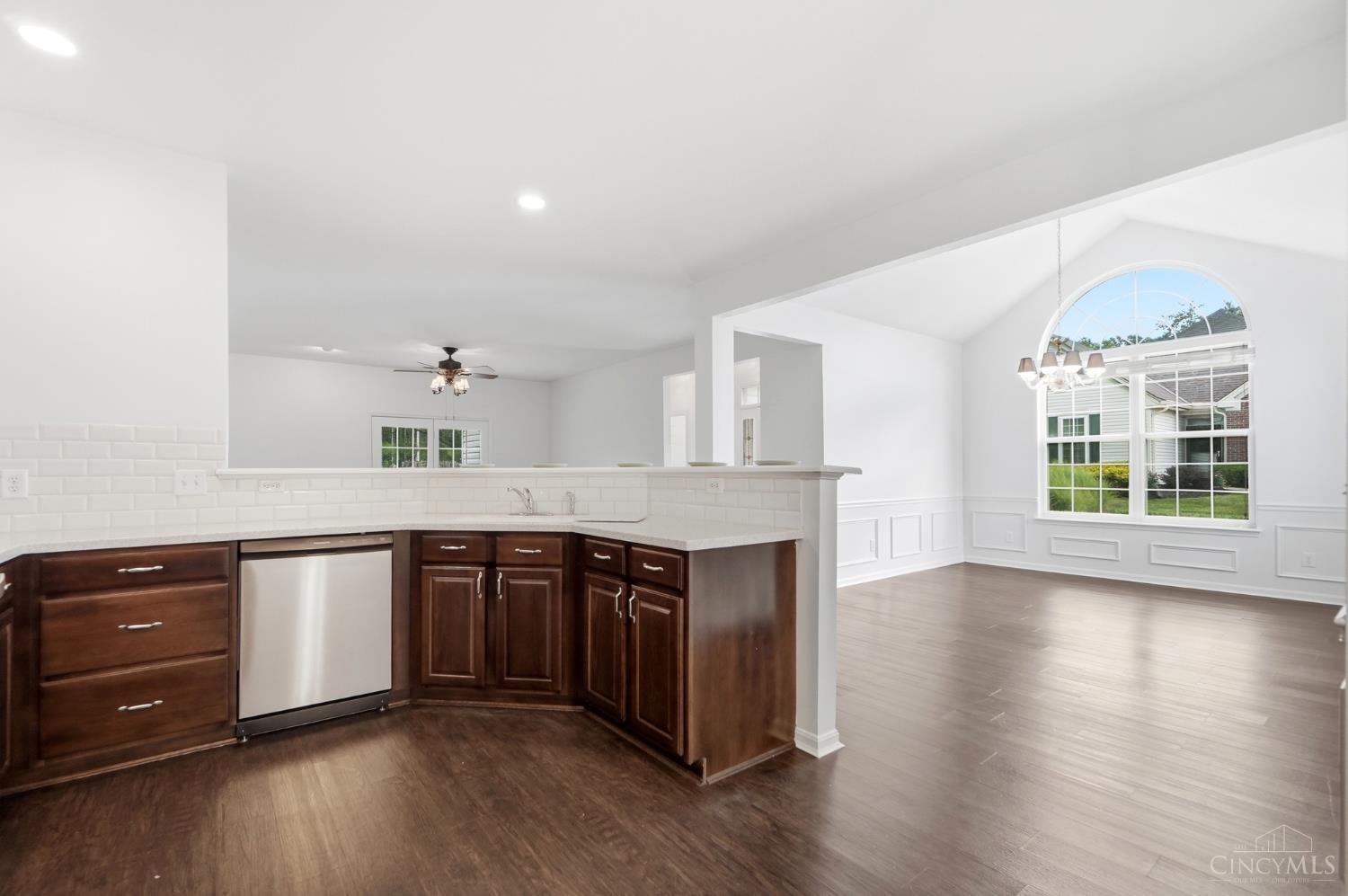 2904 Traverse Creek Drive, Miami Twp, OH, 45150 — photo 10