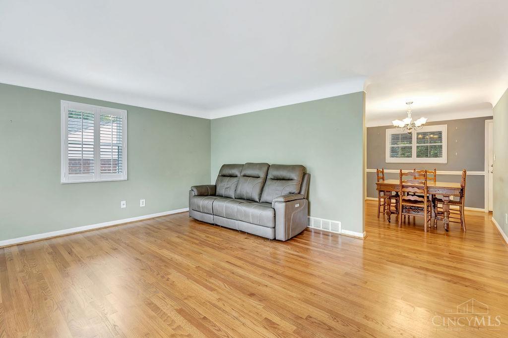 Homes for sale in Sycamore Twp, OH | 8000 Queens Ave, Sycamore Twp, OH 45236 | MLS# 1885679