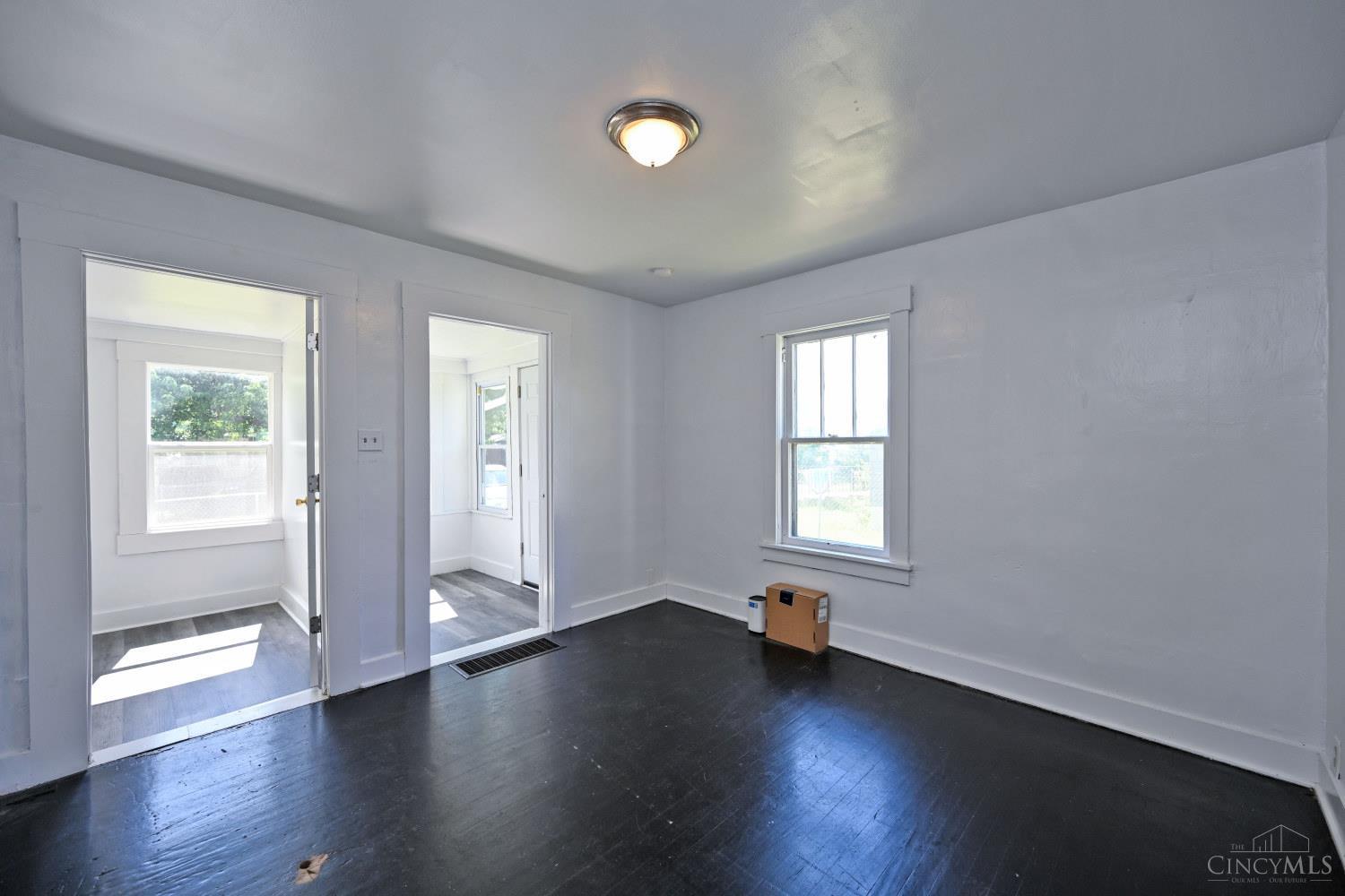 121 West End Avenue, Jefferson Twp, OH, 45417 — photo 6