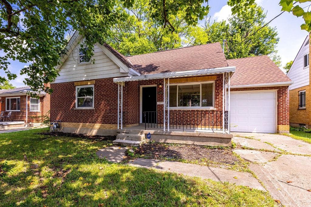Homes for sale in Cincinnati, OH | 1828 Colmar Ln, Cincinnati, OH 45237 | MLS# 1885564
