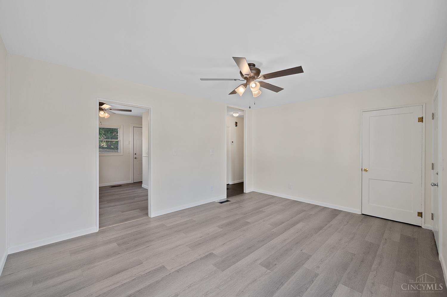 1914 Ashbrook Drive, Cincinnati, OH, 45238 — photo 3