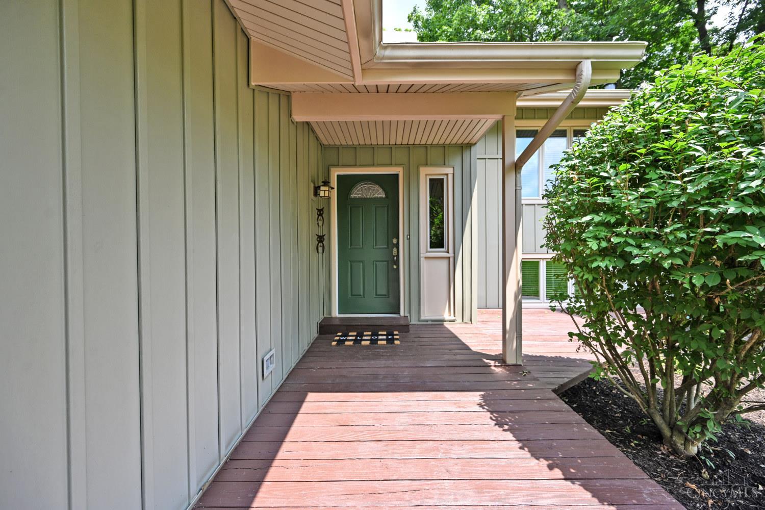 Homes for sale in Milford, OH | 5718 Willnean Dr, Milford, OH 45150 | MLS# 1886395