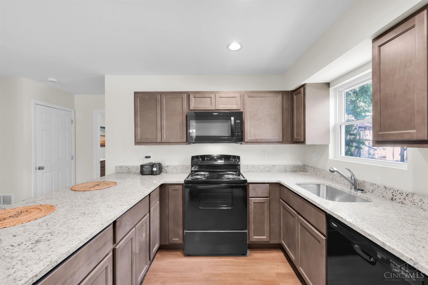 3745 Borden Street, Cincinnati, OH, 45223 — photo 13