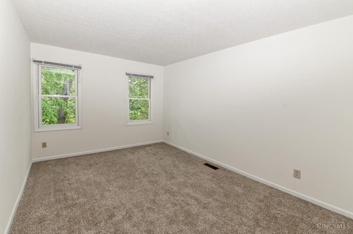 11528 Symmes Gate Lane, Symmes Twp, OH, 45249 — photo 14