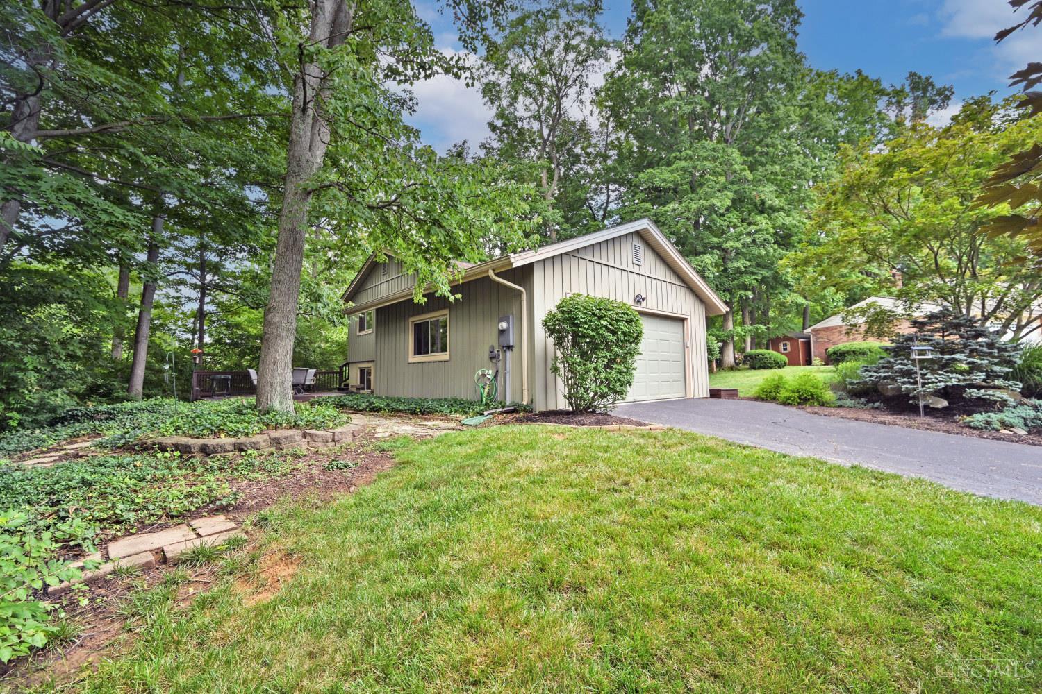 Homes for sale in Milford, OH | 5718 Willnean Dr, Milford, OH 45150 | MLS# 1886395