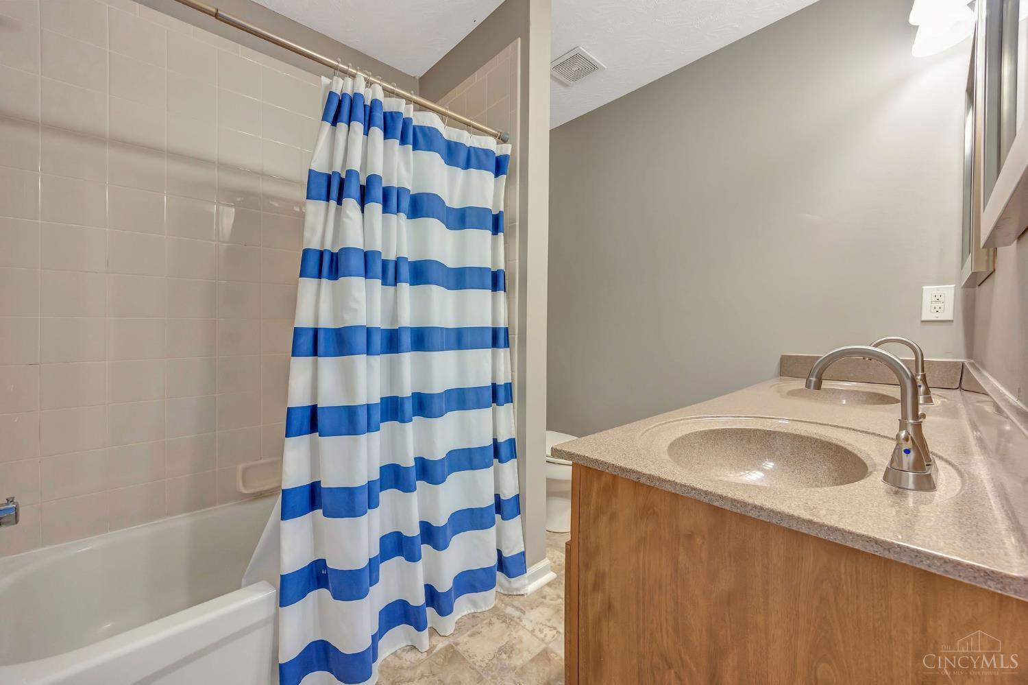 4381 Lighthouse Lane, West Chester, OH, 45069 — photo 35