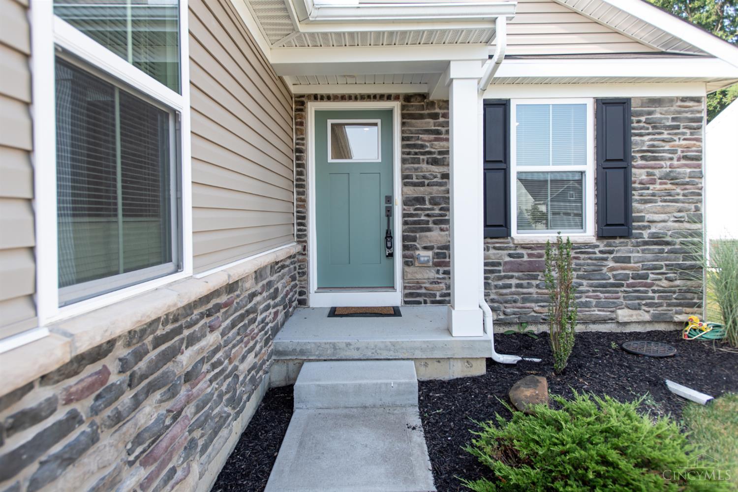 6639 Crystal Harbour Drive, Middletown, OH, 45042 — photo 3