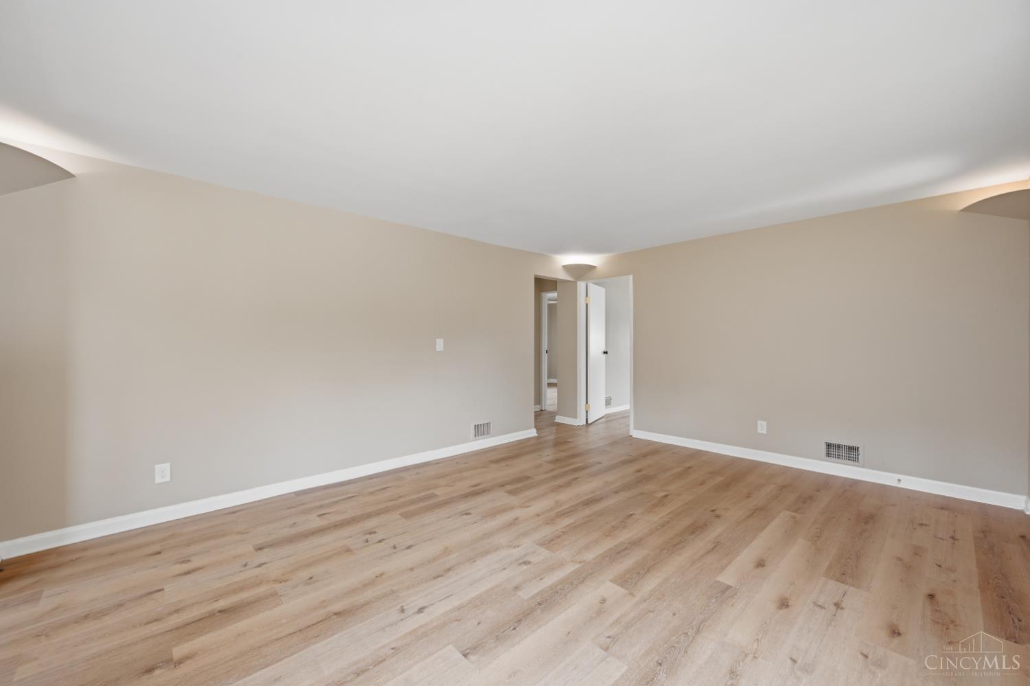 2879 St Catherine Place, Cincinnati, OH, 45211 — photo 11
