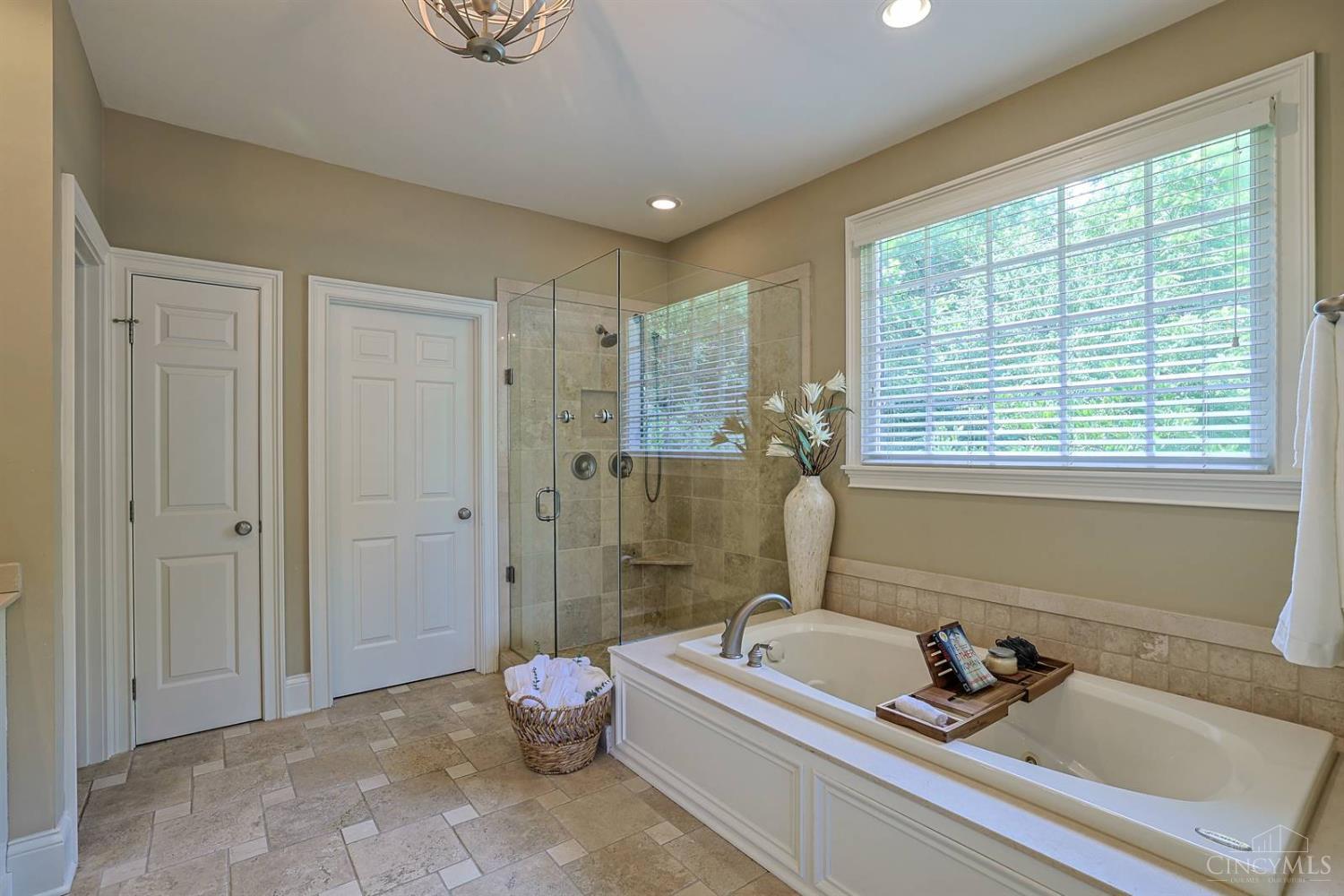 7940 Shawnee Run Road, Indian Hill, OH, 45243 — photo 28