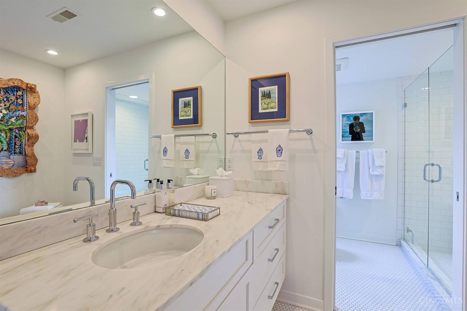 20 Grandin Lane, Cincinnati, OH, 45208 — photo 37
