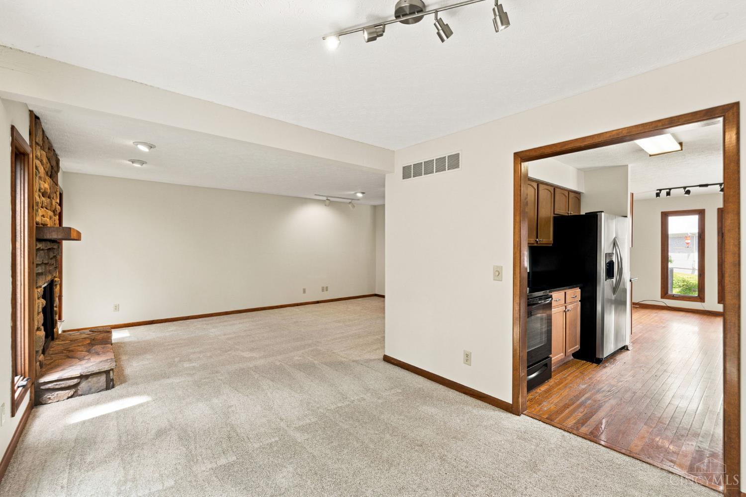 5317 Hickory Trail Lane, Blue Ash, OH, 45242 — photo 11