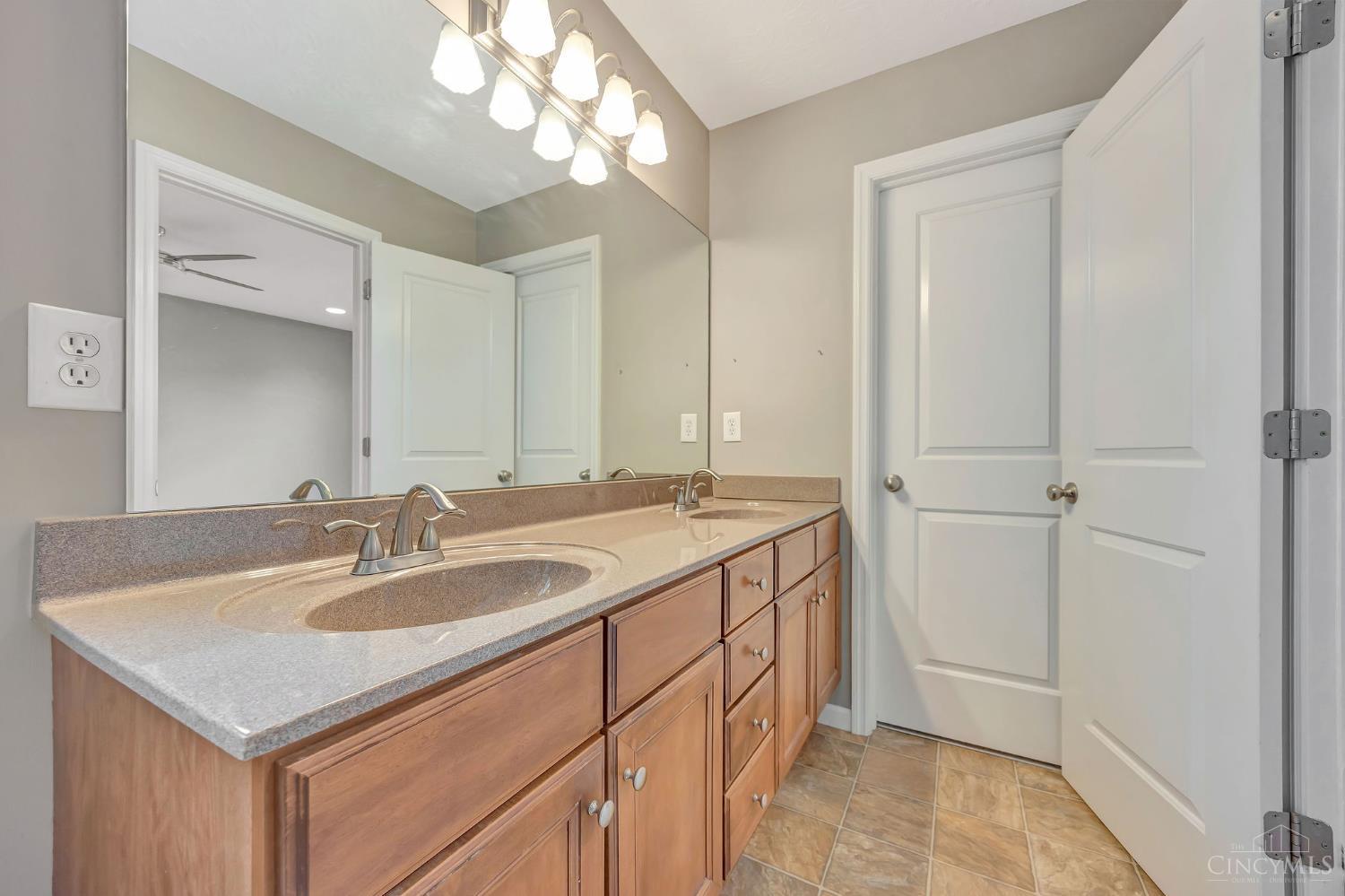 4381 Lighthouse Lane, West Chester, OH, 45069 — photo 27