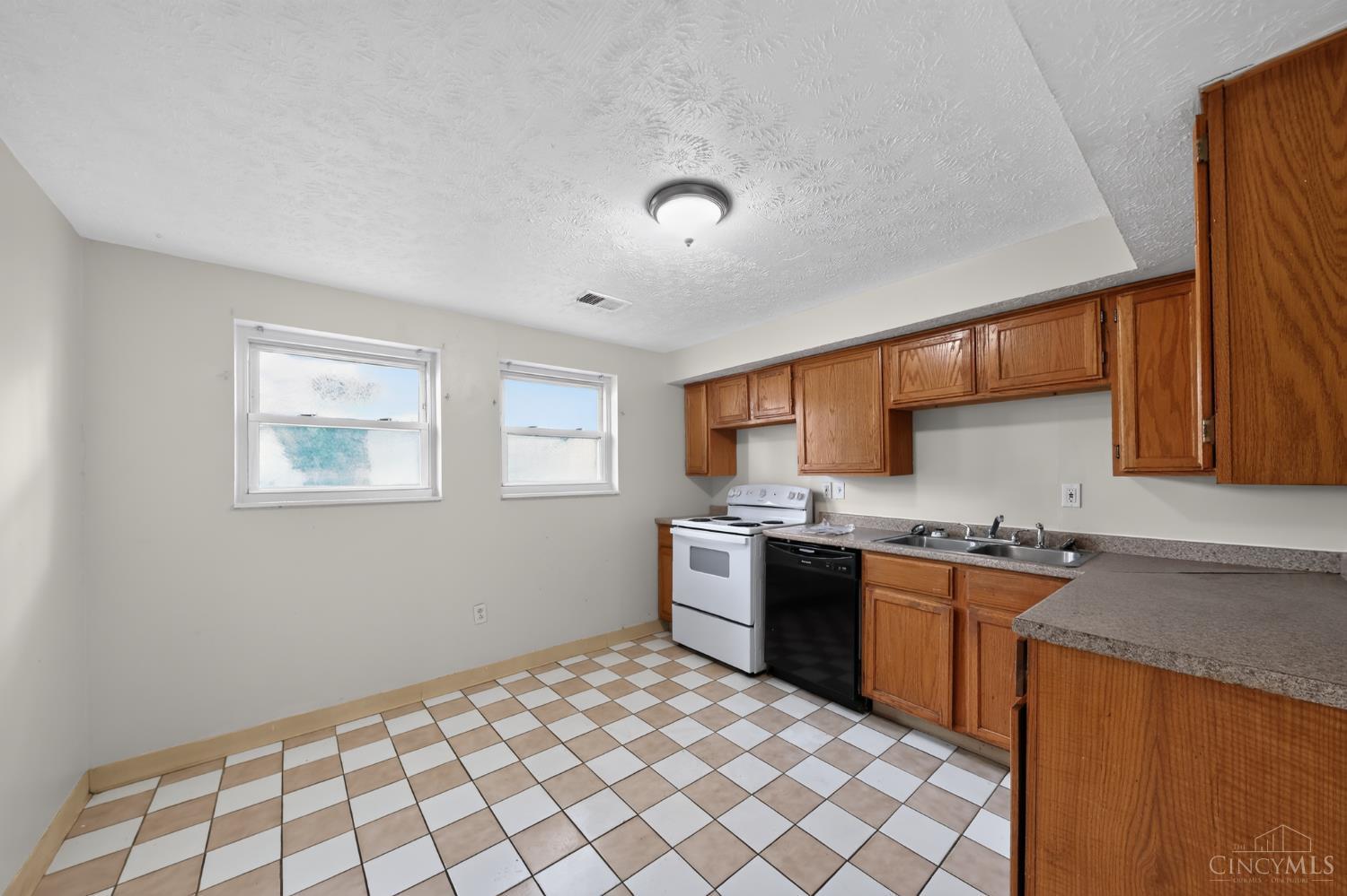 2743 Springdale Road, Colerain Twp, OH, 45251 — photo 11