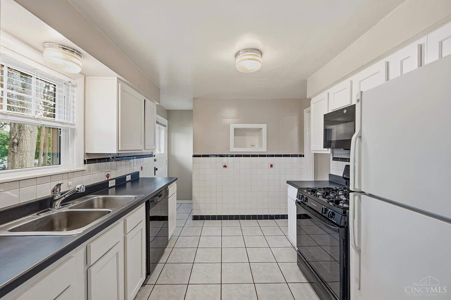 6420 Girard Avenue, Cincinnati, OH, 45213 — photo 11