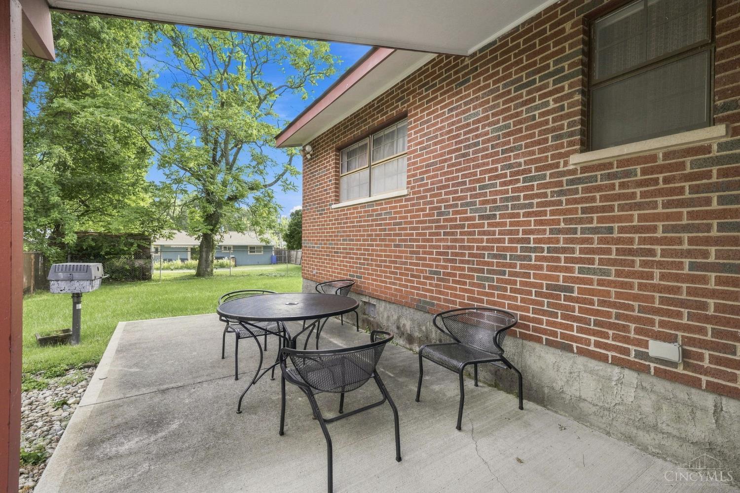 950 Vacationland Drive, Springfield Twp., OH, 45231 — photo 4