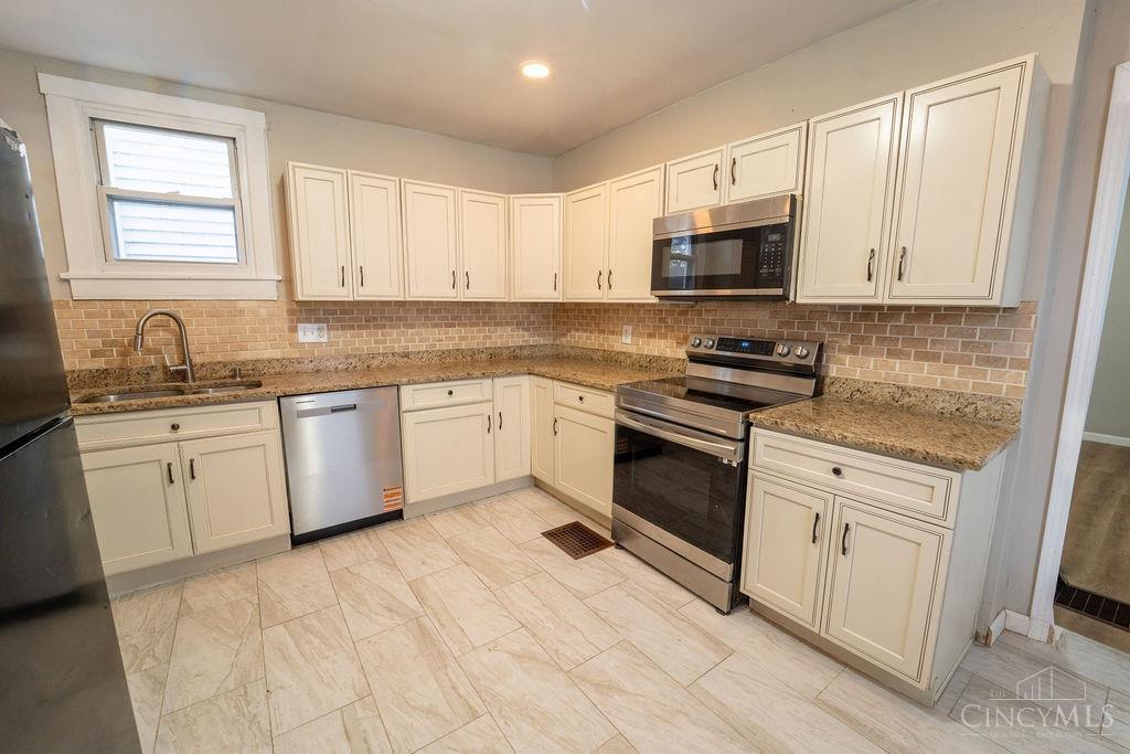 1619 Powers Street, Cincinnati, OH, 45223 — photo 8