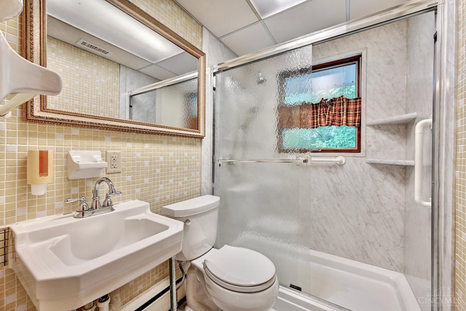 1741 Bloomingdale Avenue, Cincinnati, OH, 45230 — photo 12