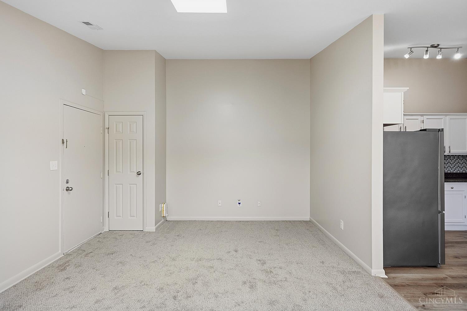 9516 Woodland Hills Drive, West Chester, OH, 45011 — photo 3