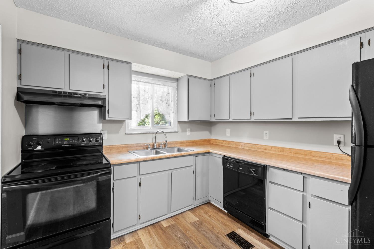 1299 Woodville Pike, Miami Twp, OH, 45150 — photo 12