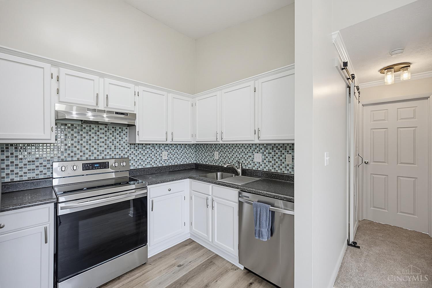 9516 Woodland Hills Drive, West Chester, OH, 45011 — photo 10