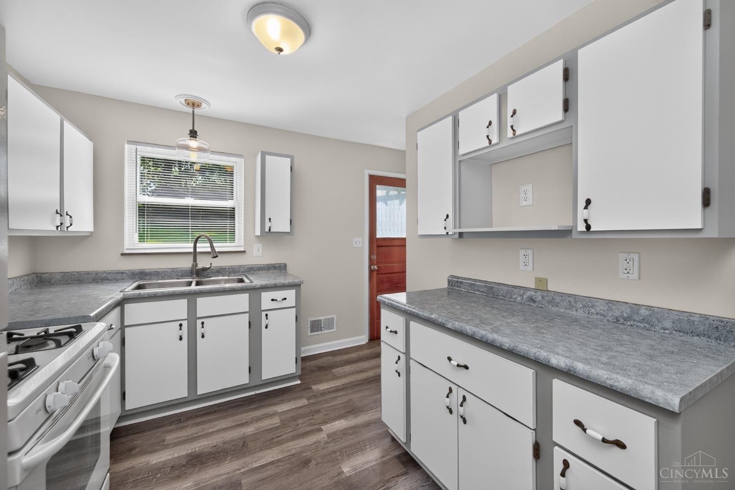 518 Rentz Place, Delhi Twp, OH, 45238 — photo 10