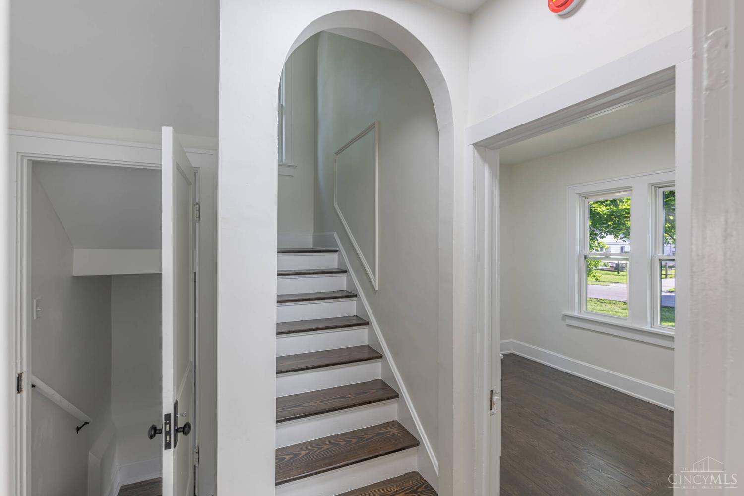 349 Center Street, Miami Twp, OH, 45147 — photo 12