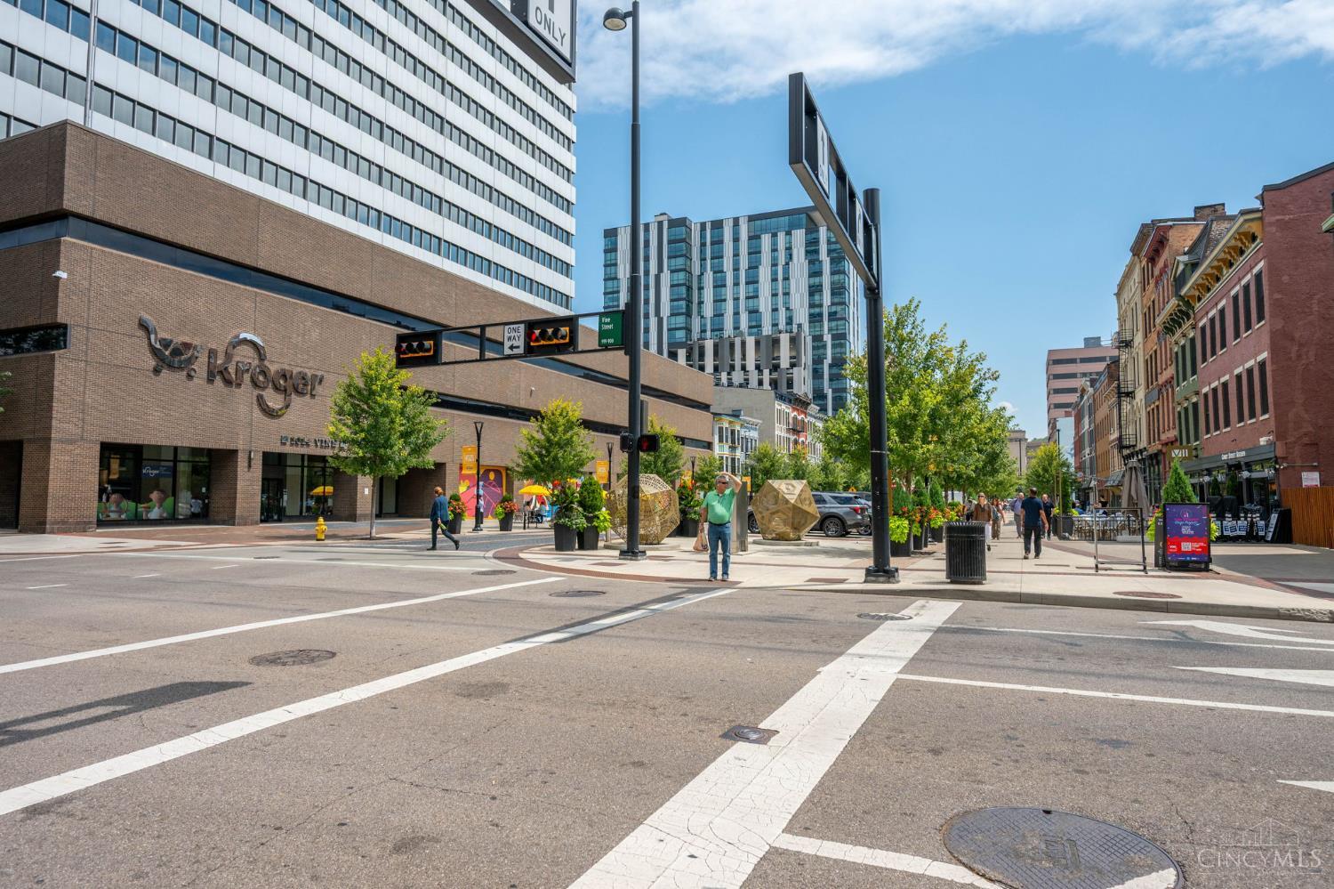 915 Vine Street #401, Cincinnati, OH, 45202 — photo 21