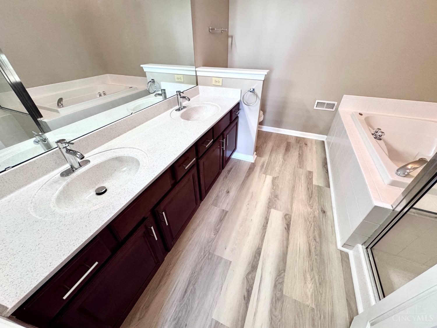 893 Cypresspoint Court, Pierce Twp, OH, 45245 — photo 9