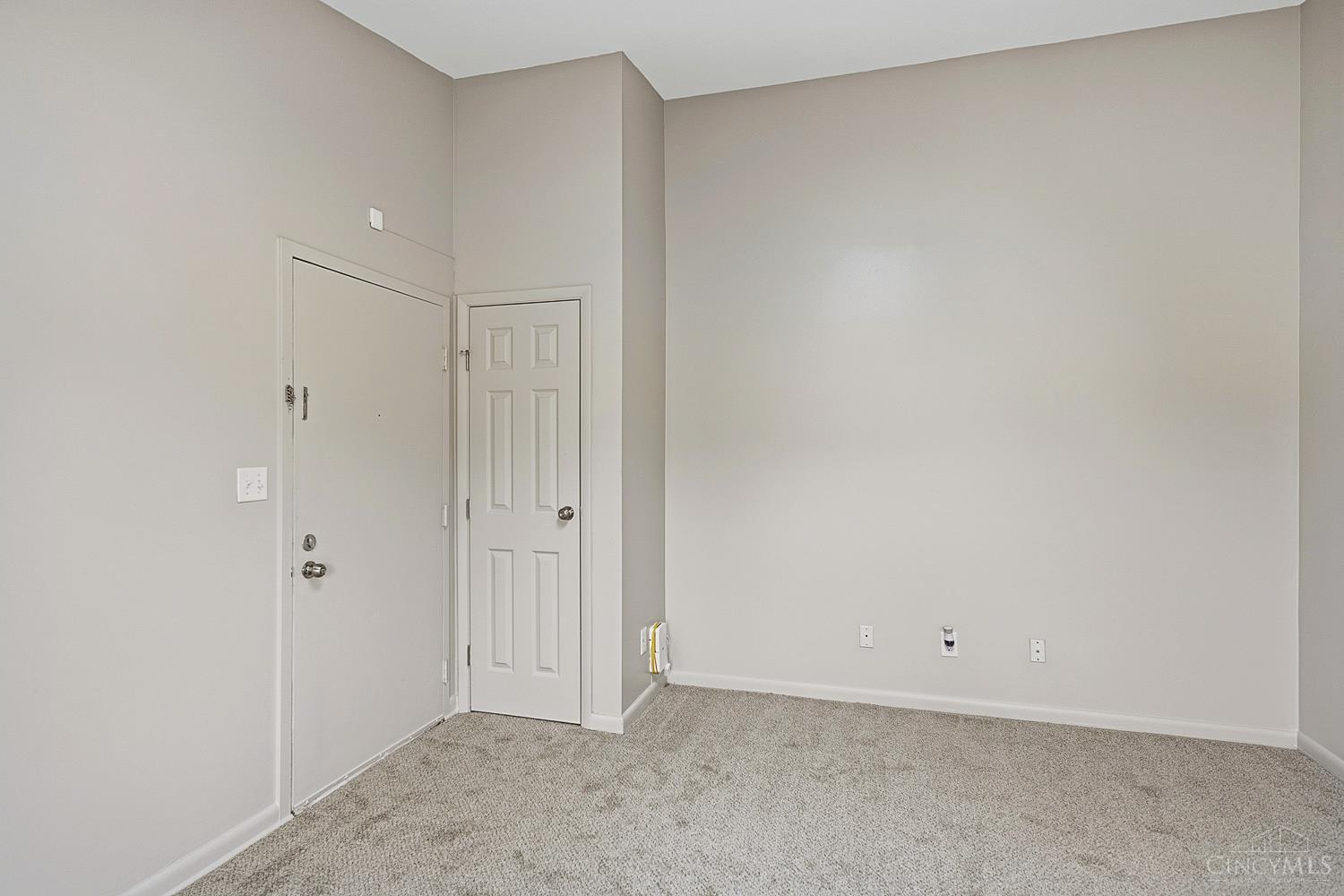 9516 Woodland Hills Drive, West Chester, OH, 45011 — photo 2