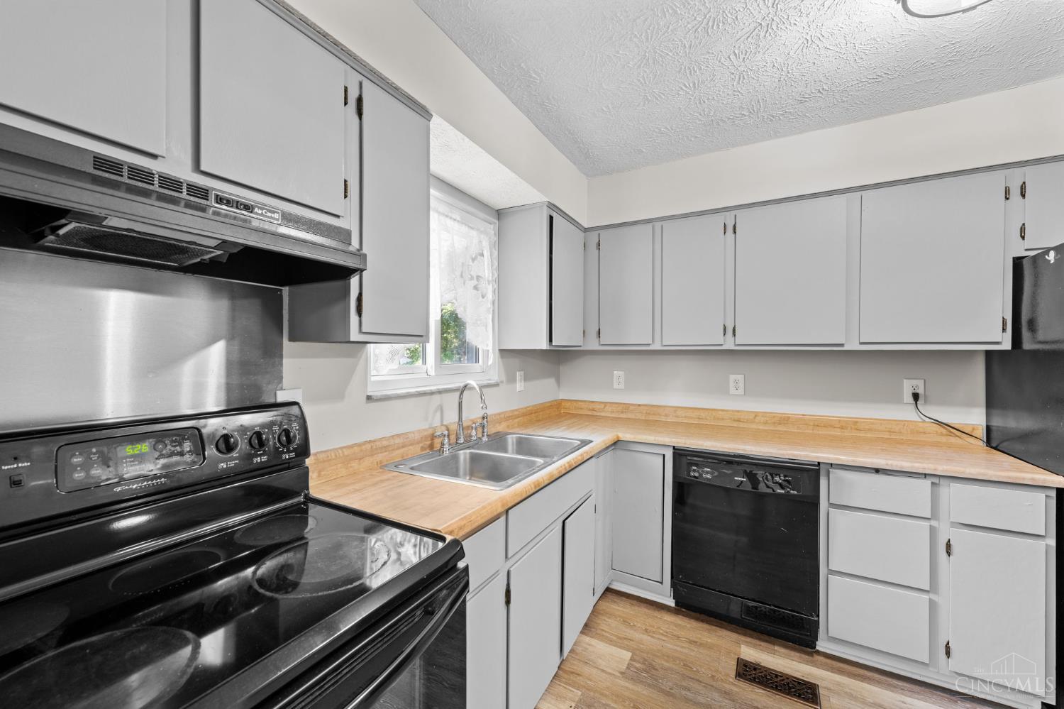 1299 Woodville Pike, Miami Twp, OH, 45150 — photo 10