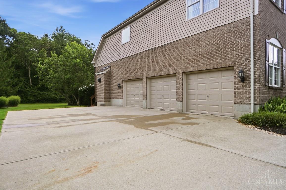 8603 Kempton Lane, Hamilton Twp, OH, 45039 — photo 79