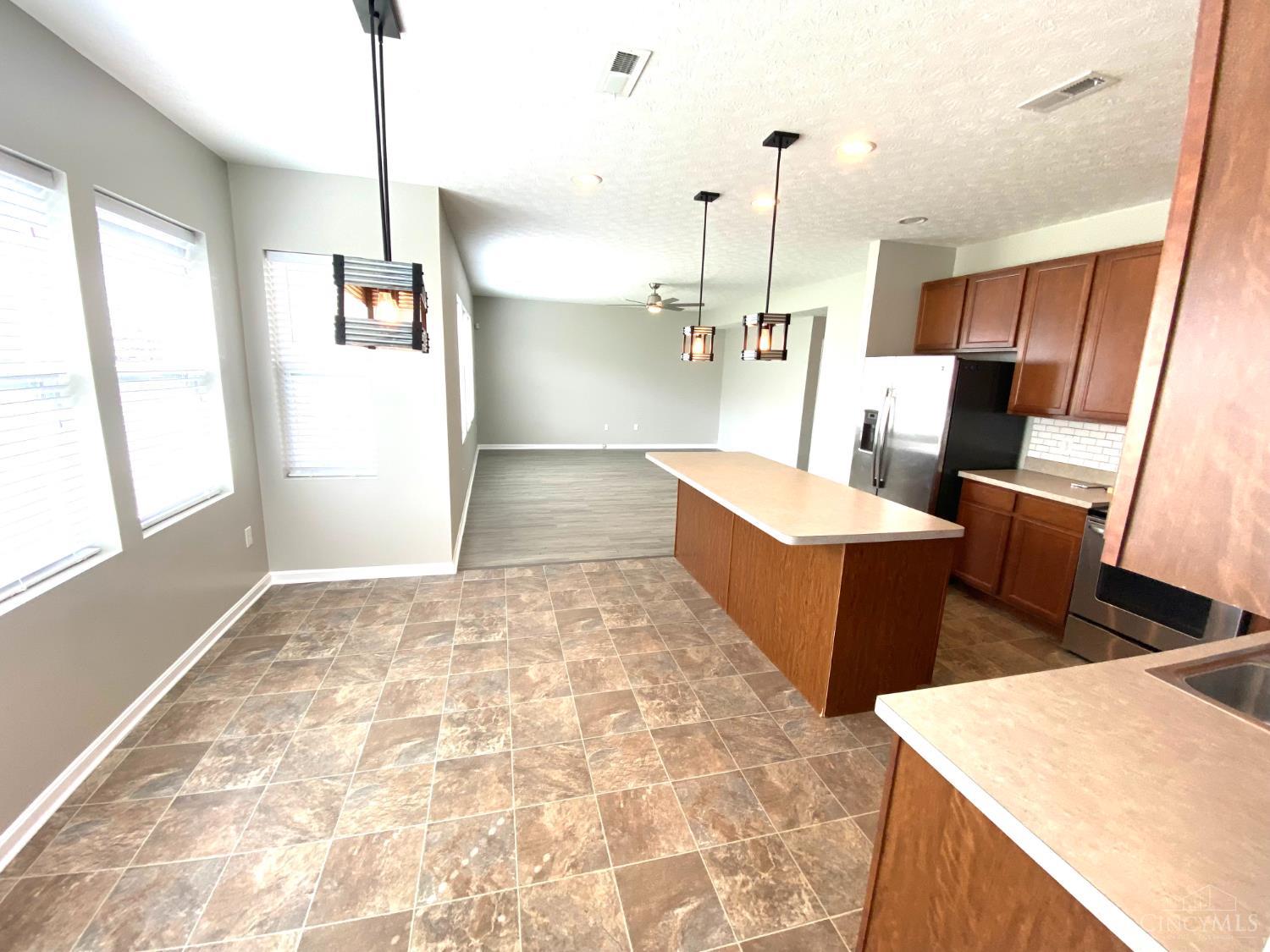 692 Hafton Court, Maineville, OH, 45039 — photo 6