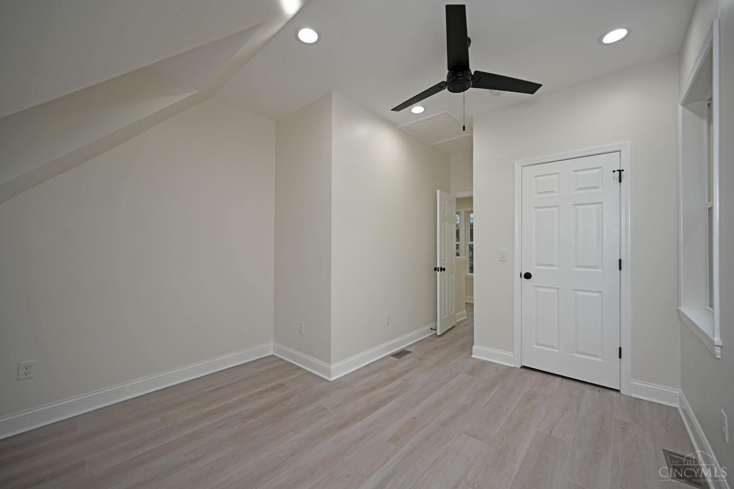 5748 Bramble Avenue, Cincinnati, OH, 45227 — photo 29