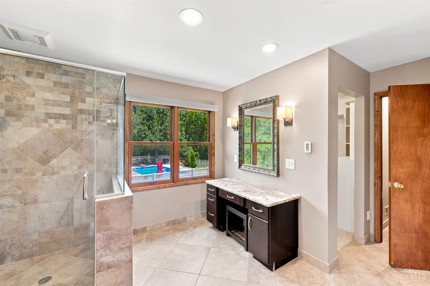 6980 Dovehill Lane, Green Twp, OH, 45248 — photo 18